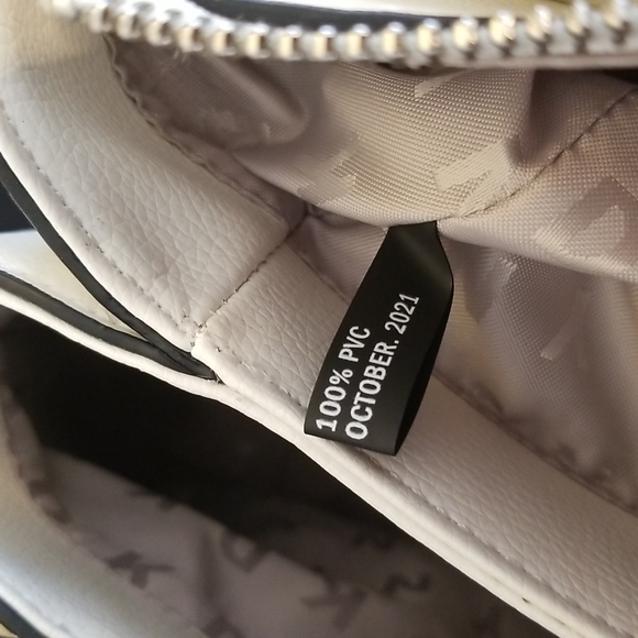 SOLD DKNY| Vegan White Graffiti Satchel/Crossbody Paige Md - Picture 11 of 12